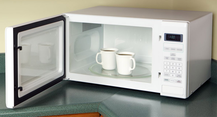 Can you reheat coffee in the microwave?